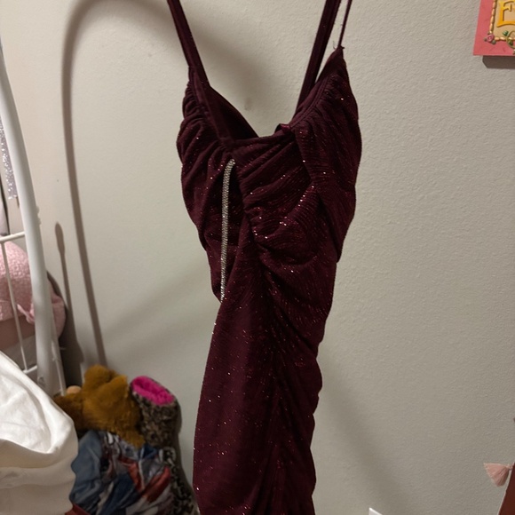 Red hoco/prom dress - Picture 4 of 4